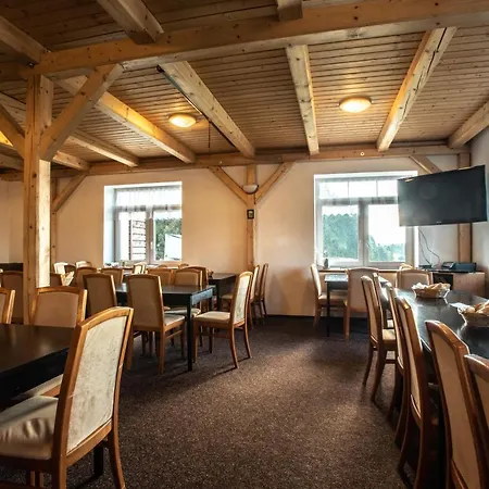 Bouda Vapenice Feriehus Dolni Dvur